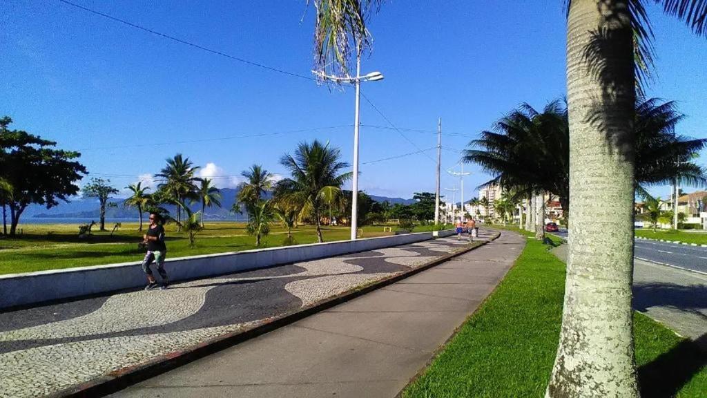 Villa Casa Inteira Cravada Entre Os Principais Pontos Turisticos Caraguatatuba Exterior foto